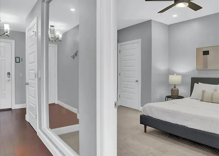 Cozysuites Posh 1br, Ppg Paints Arena, Pitts *