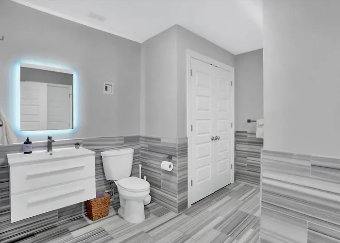 Cozysuites Posh 1br, Ppg Paints Arena, Pitts Apartment